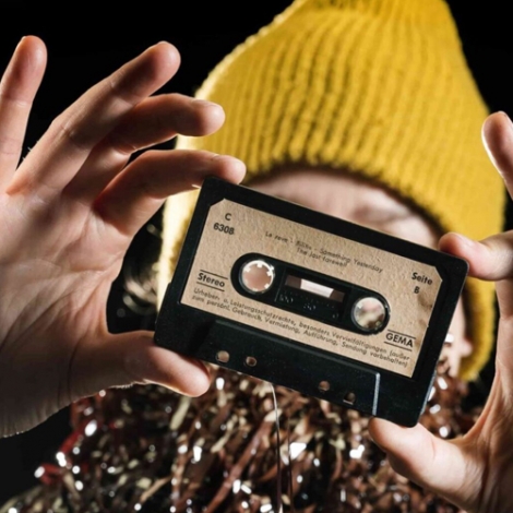 THEATRE : MAGNÉÉÉÉTIQUE FACE B